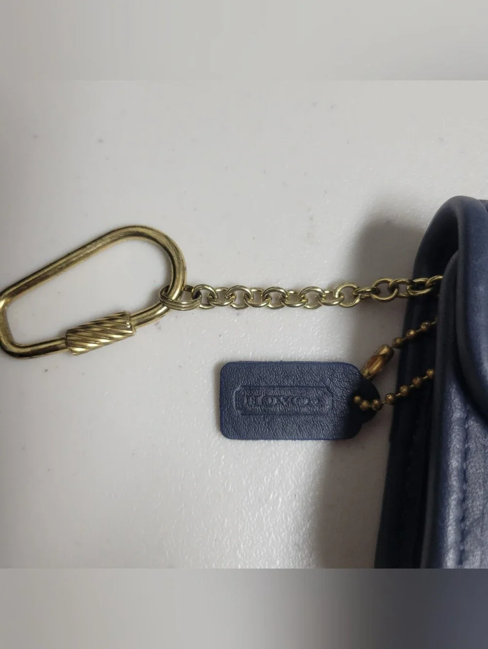Coach Willis Vintage   9927 Classic  Leather  Crossbody with Matching Wallet.